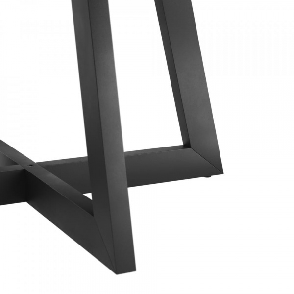 Обеденные столы