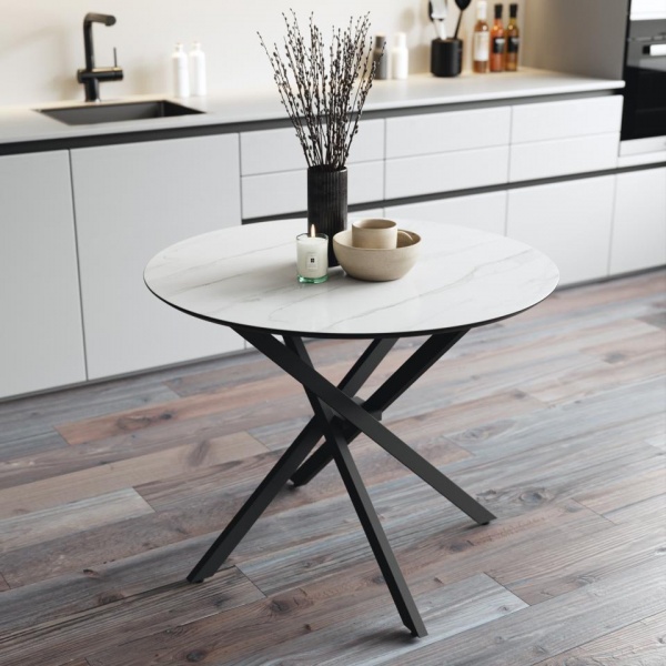 Обеденные столы