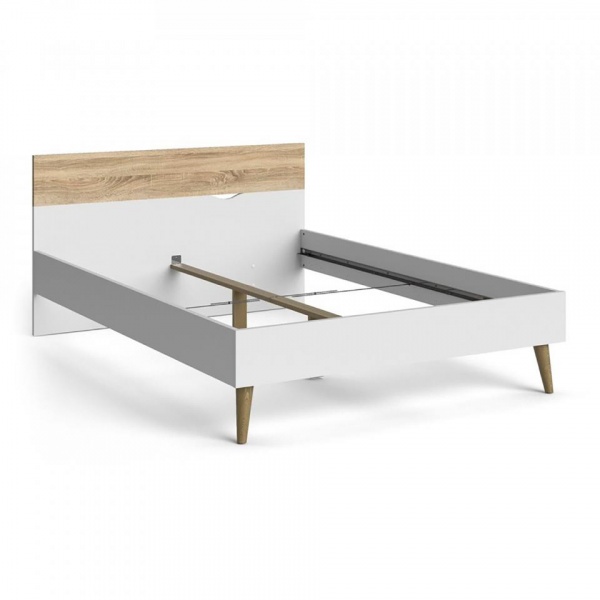 кровать в спальню