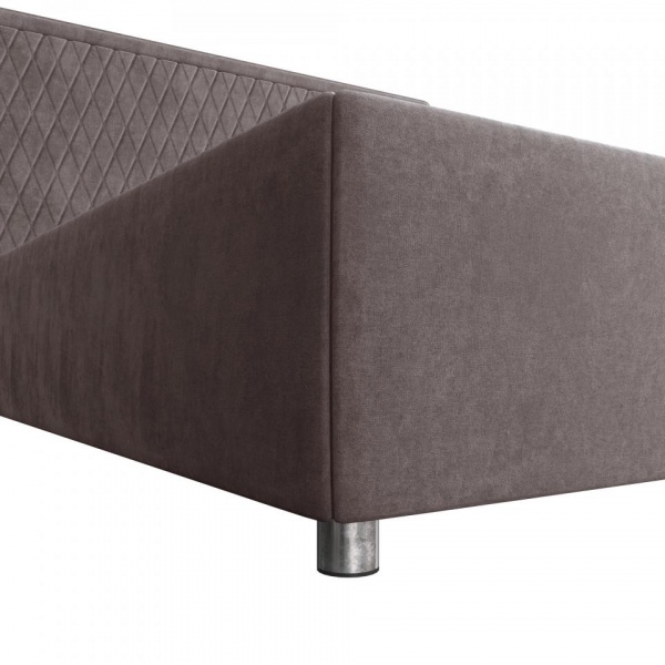 Двуспальные кровати