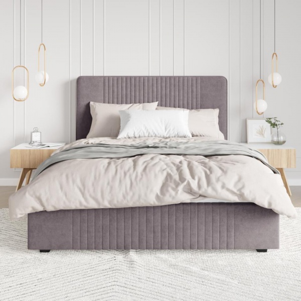 кровать в спальню