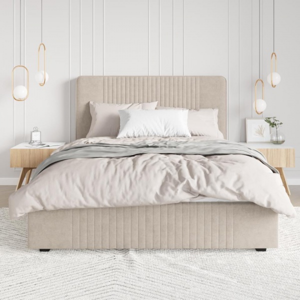 Двуспальные кровати