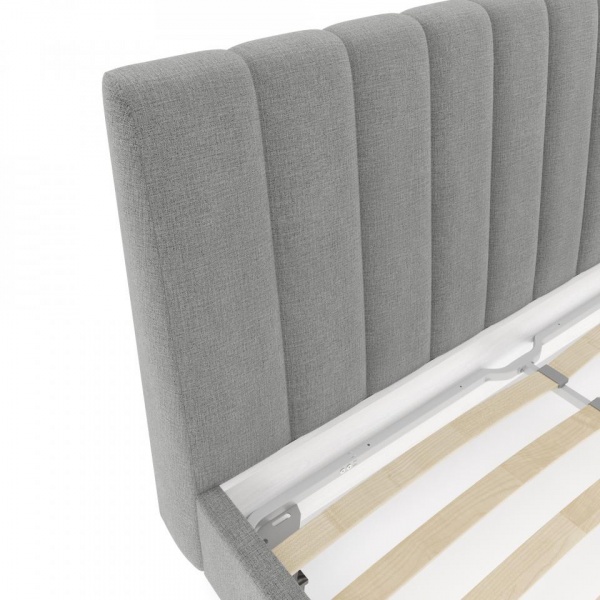 Двуспальные кровати