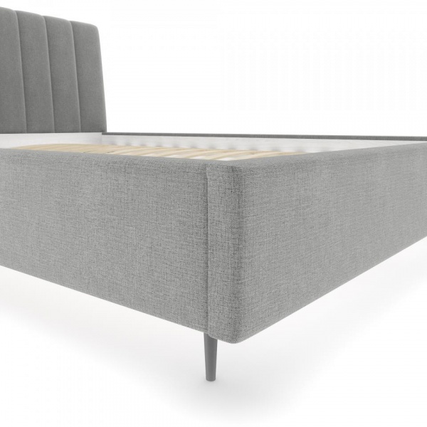 кровать в спальню