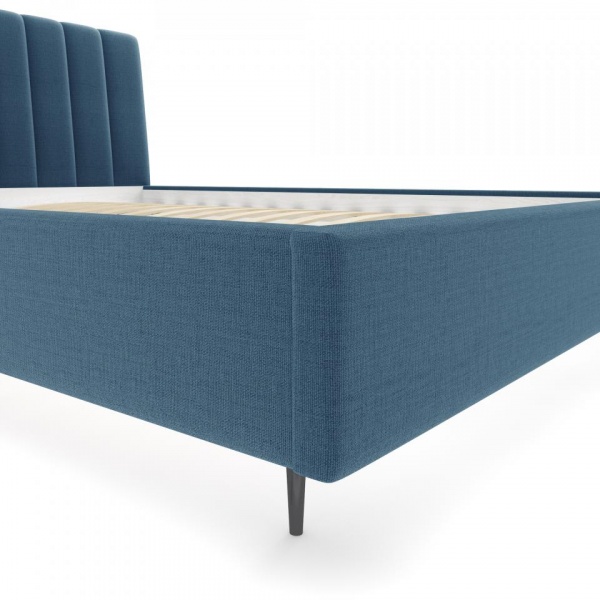 Двуспальные кровати