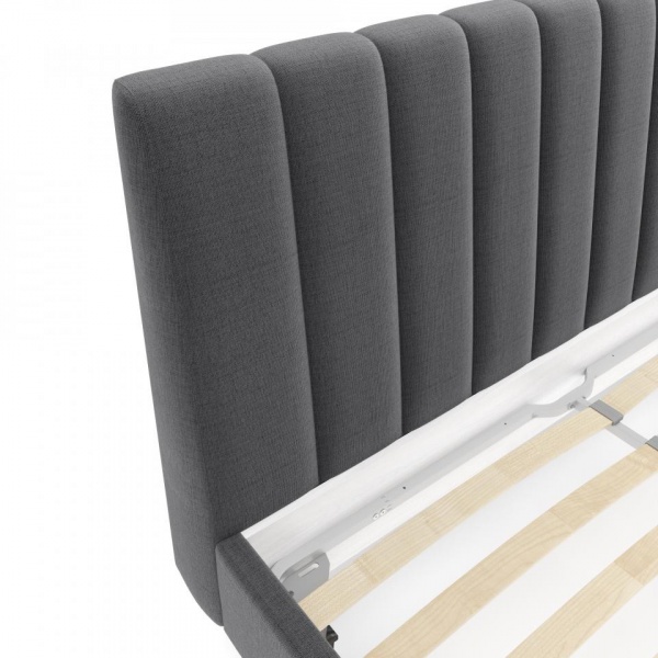 кровать в спальню