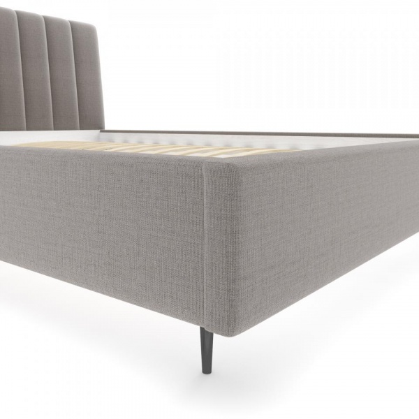 кровать в спальню