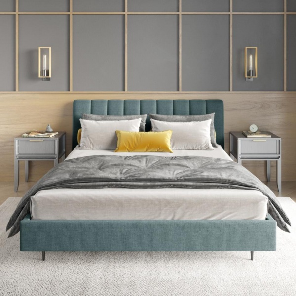 кровать в спальню