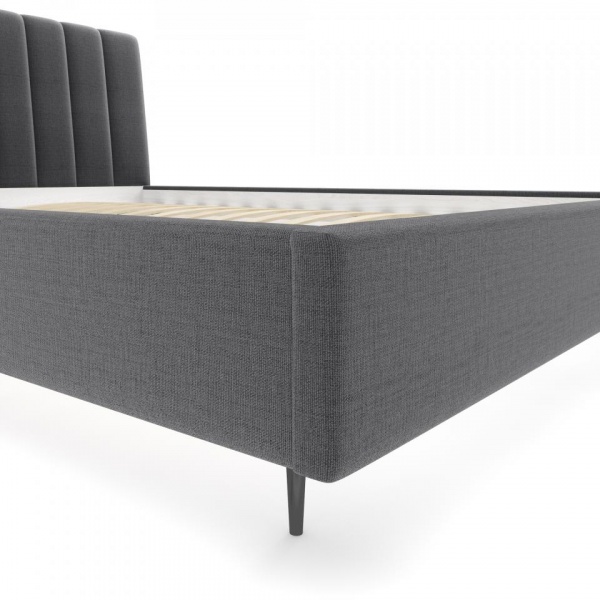 кровать в спальню