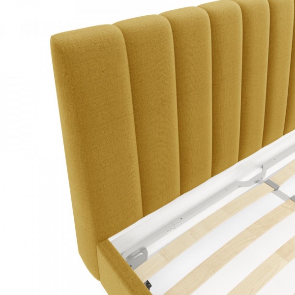 кровать в спальню