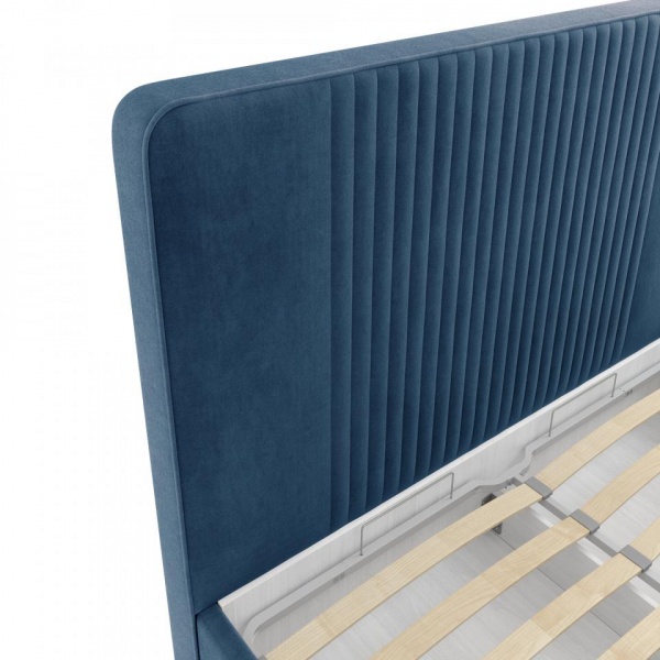 Двуспальные кровати