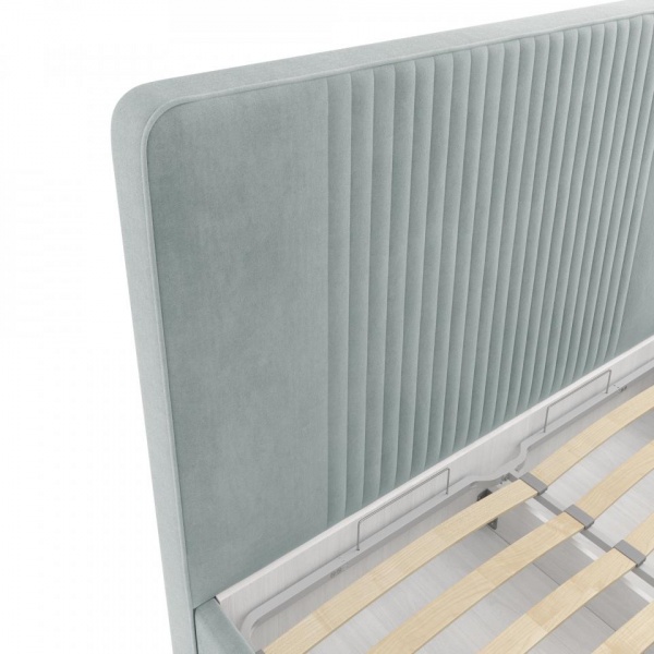 Двуспальные кровати