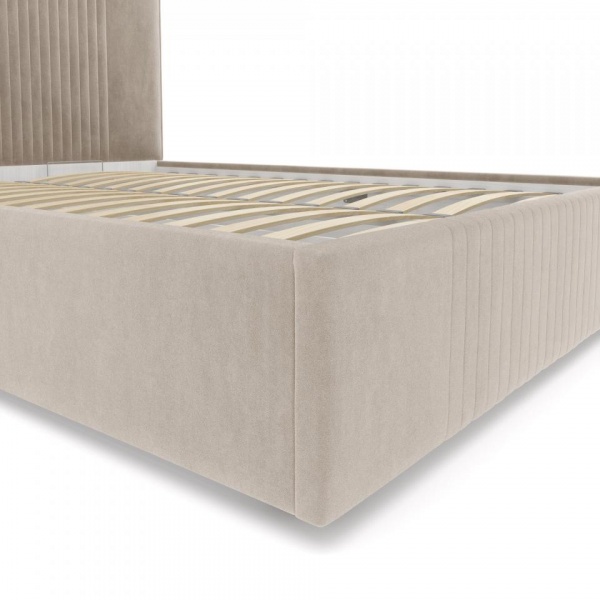 кровать в спальню