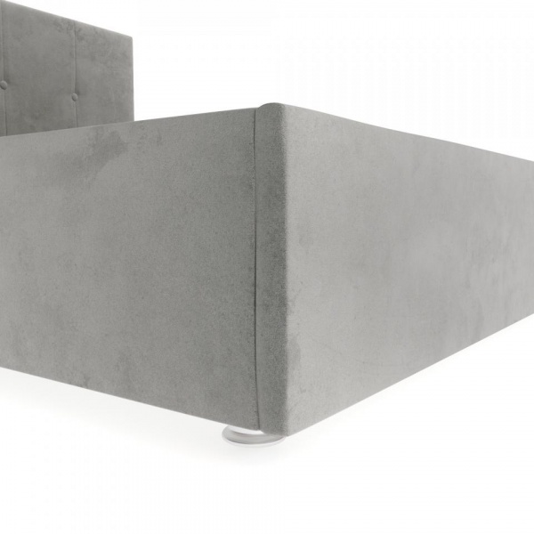 кровать в спальню