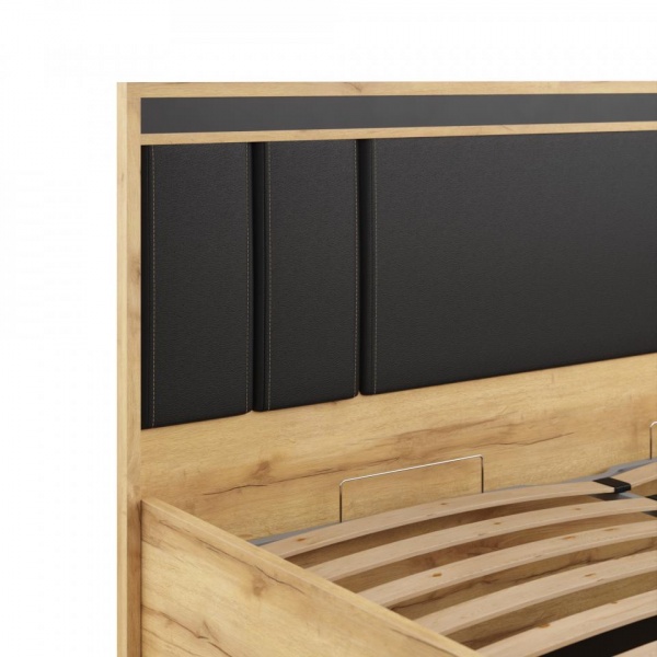 кровать в спальню