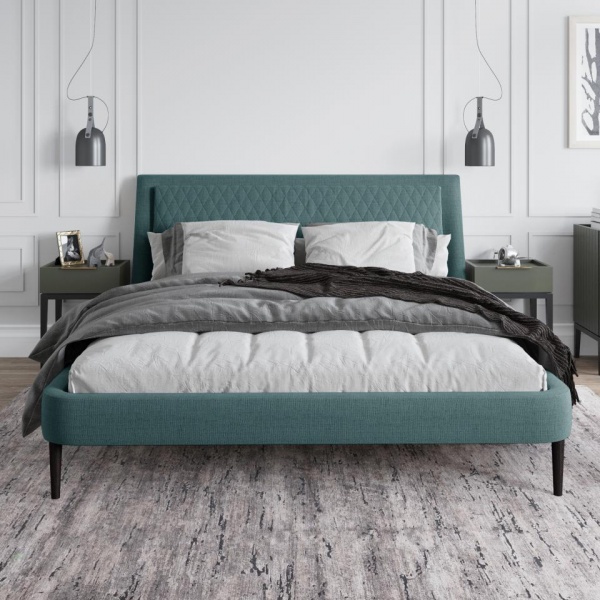 Двуспальные кровати