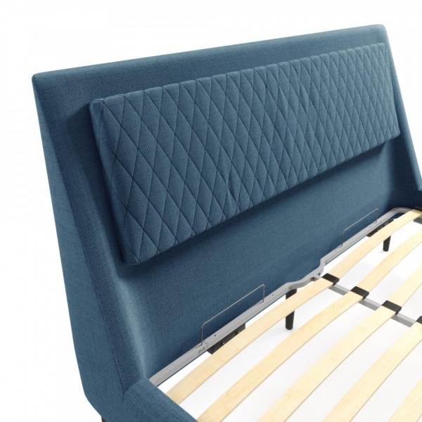 Двуспальные кровати