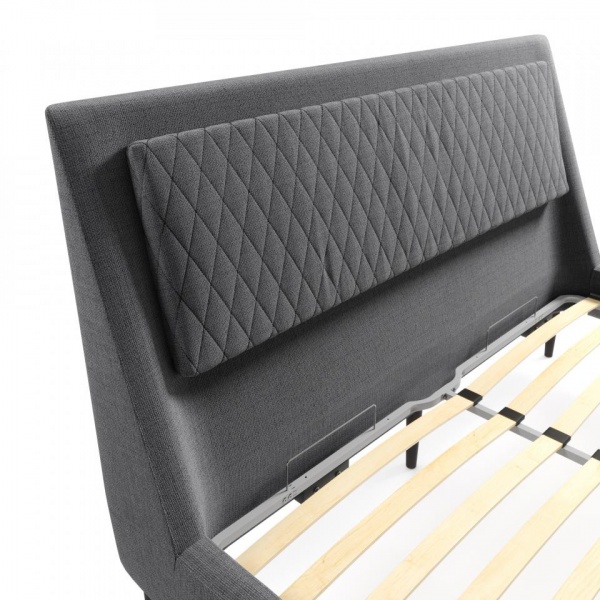 кровать в спальню