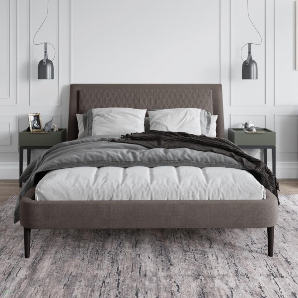 кровать в спальню