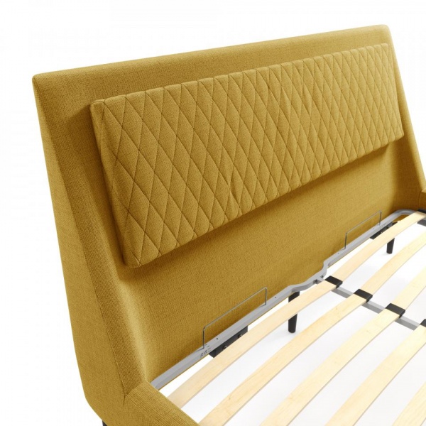 кровать в спальню