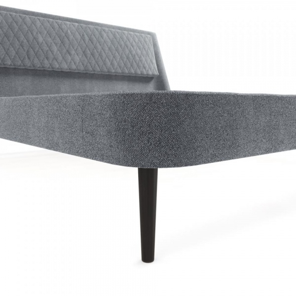 кровать в спальню