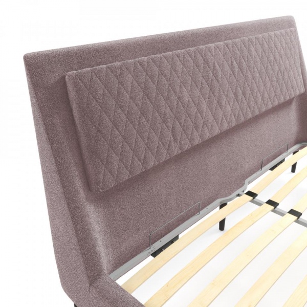 кровать в спальню