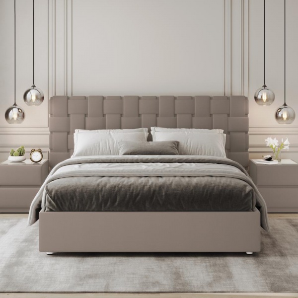 кровать в спальню