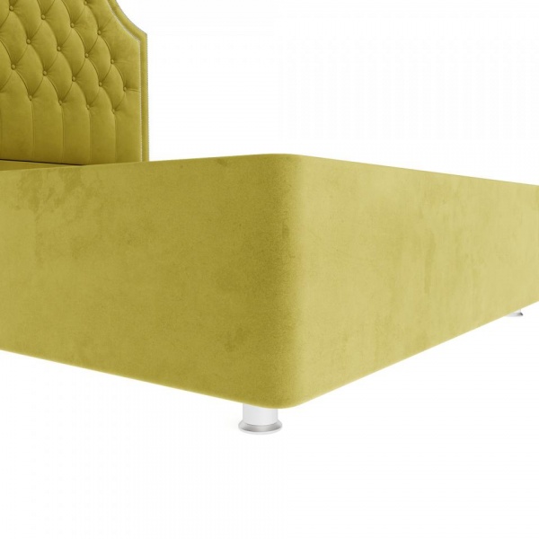 кровать в спальню