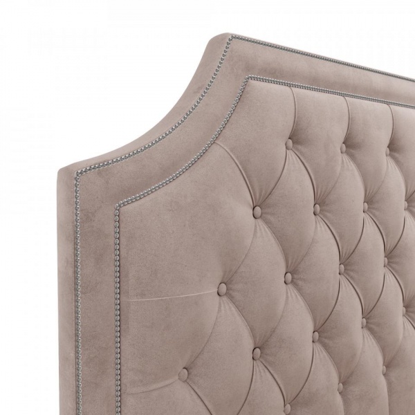 кровать в спальню