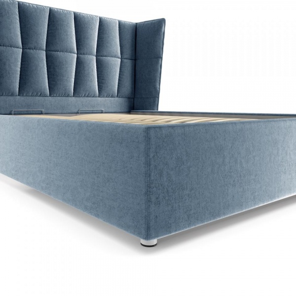 кровать в спальню