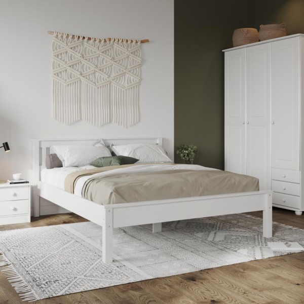 кровать в спальню