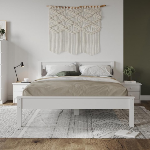 кровать в спальню