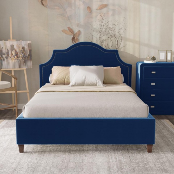 кровать в спальню