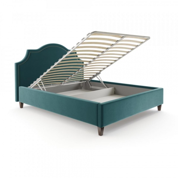 Двуспальные кровати