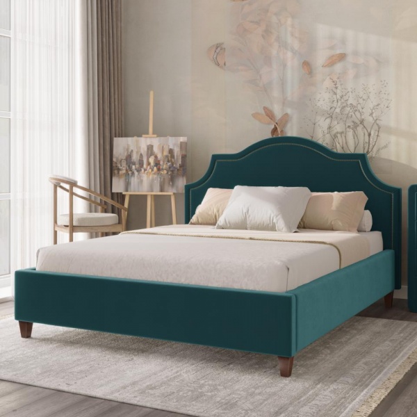 кровать в спальню