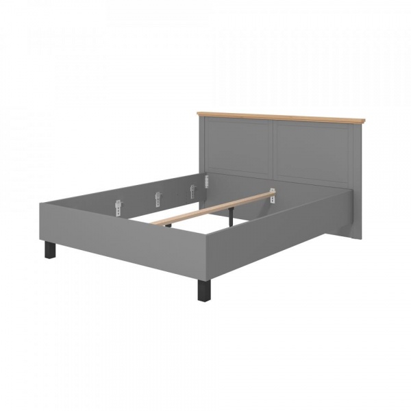 кровать в спальню