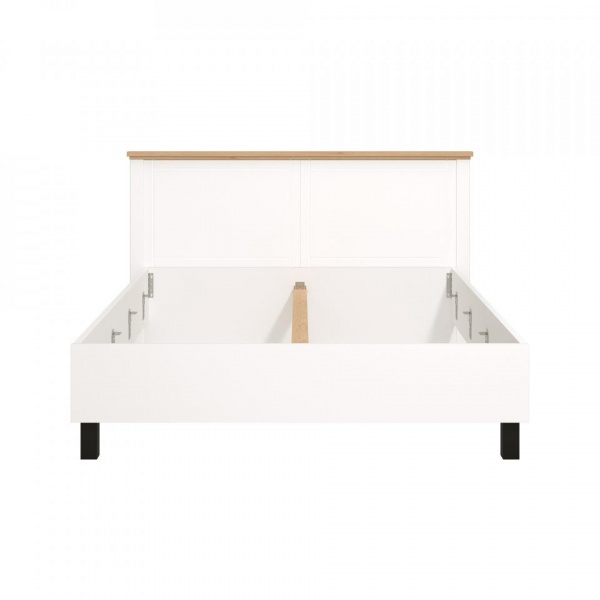 кровать в спальню