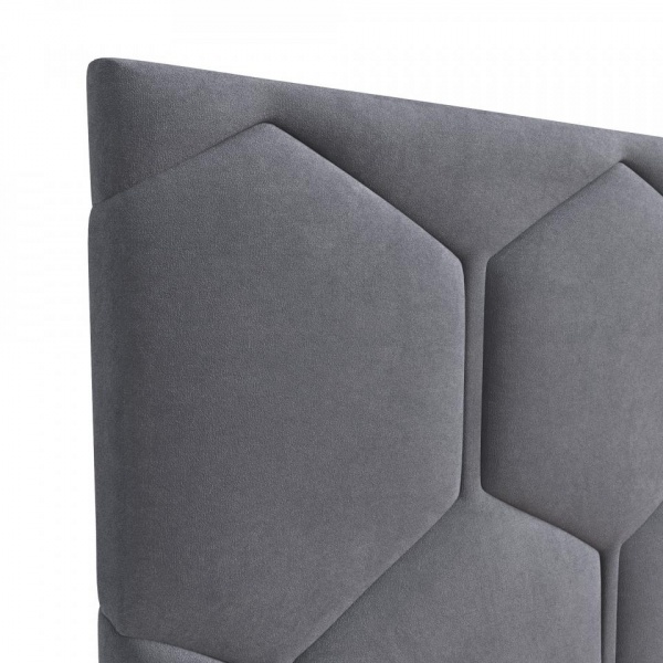 кровать в спальню