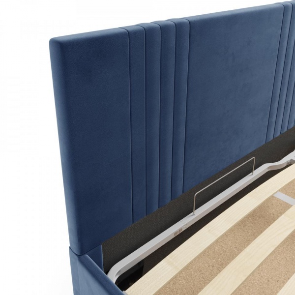 кровать в спальню