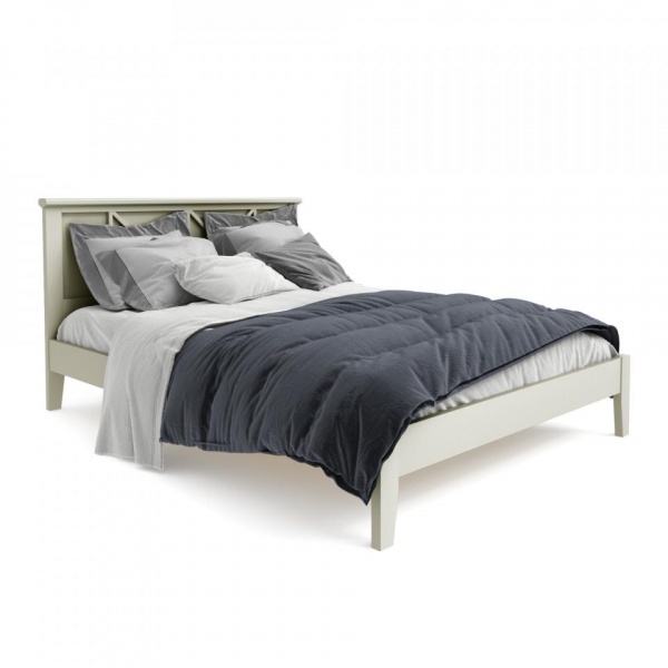 кровать в спальню