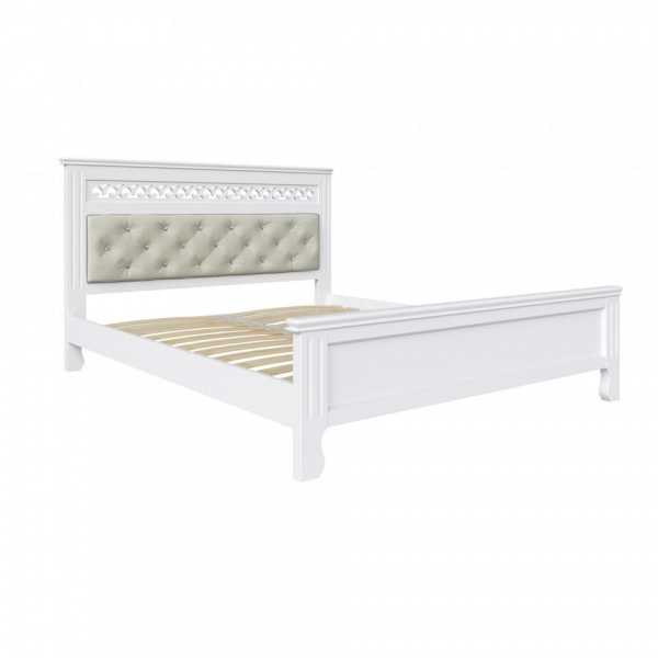 кровать в спальню