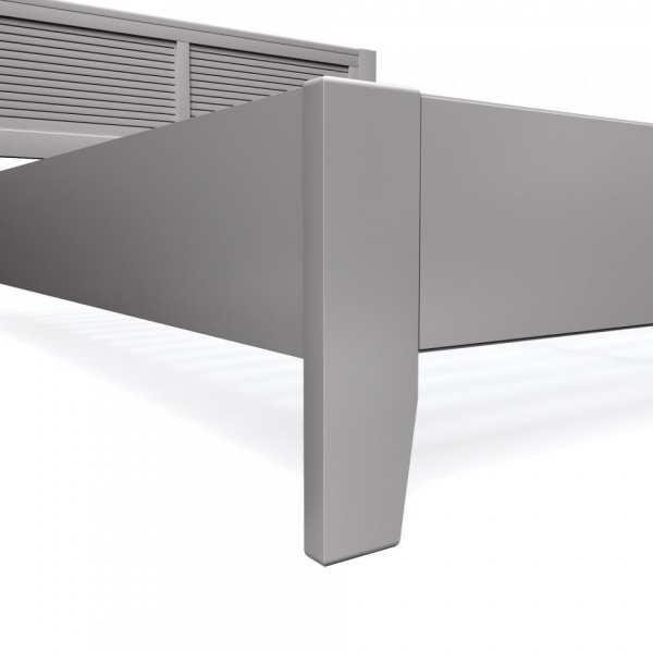 кровать в спальню