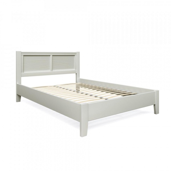 кровать в спальню