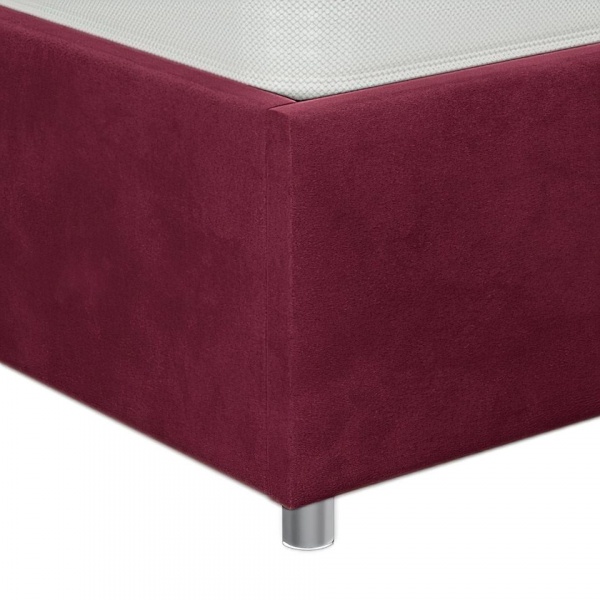 кровать в спальню