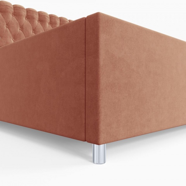 кровать в спальню