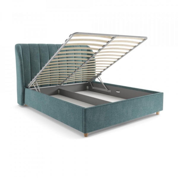 Двуспальные кровати