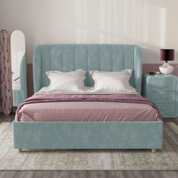 кровать в спальню