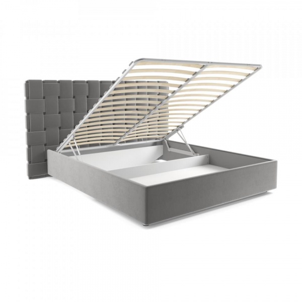 кровать в спальню