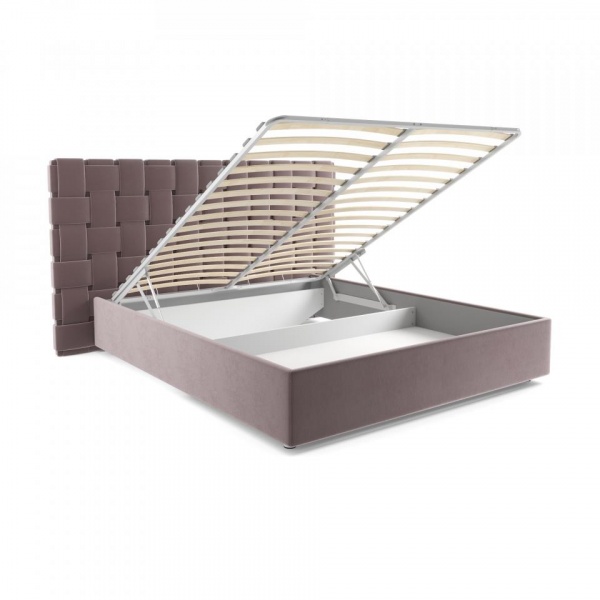 кровать в спальню