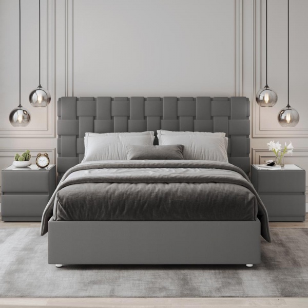 кровать в спальню